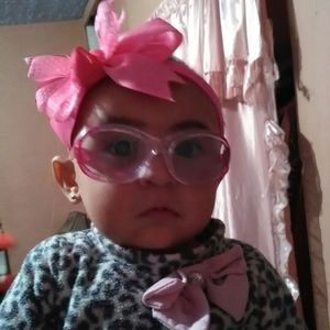 Meet your Posher, Ely